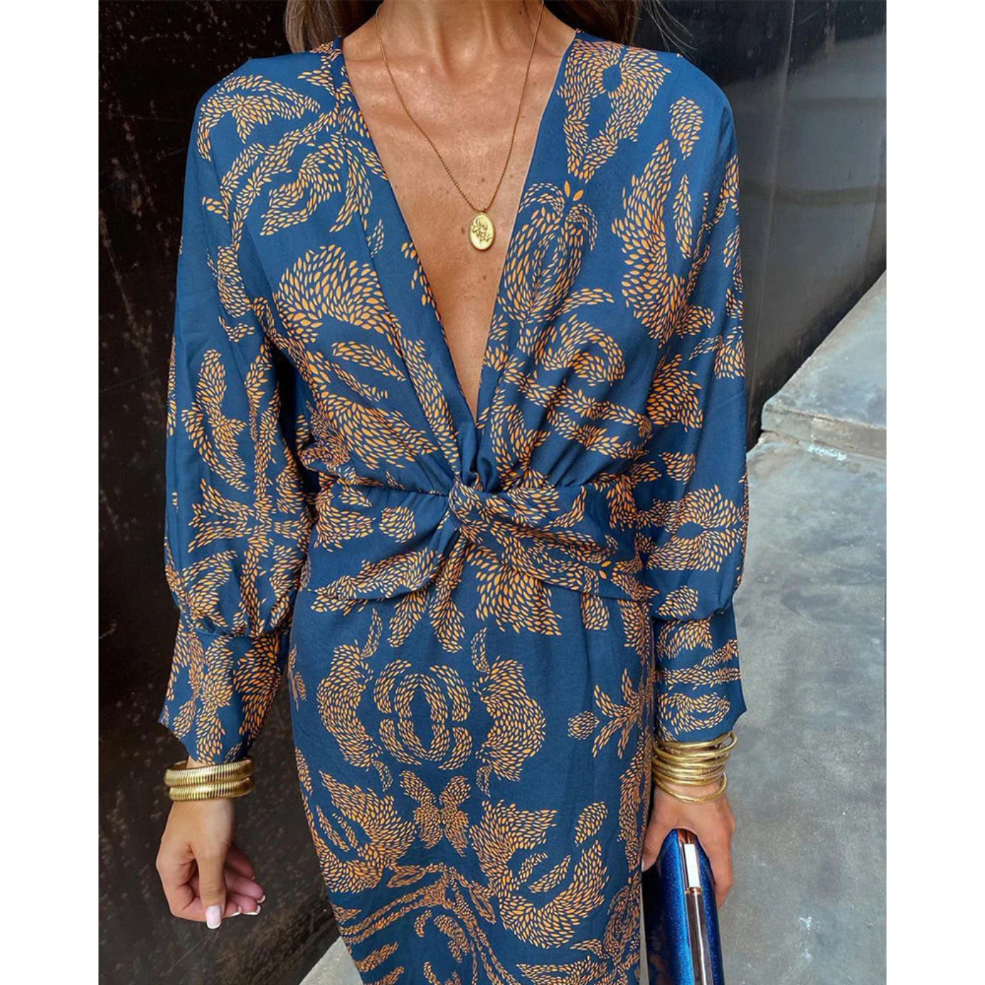 Élise Suknelė – Boho Stiliaus Elegancija su Išryškintu Siluetu