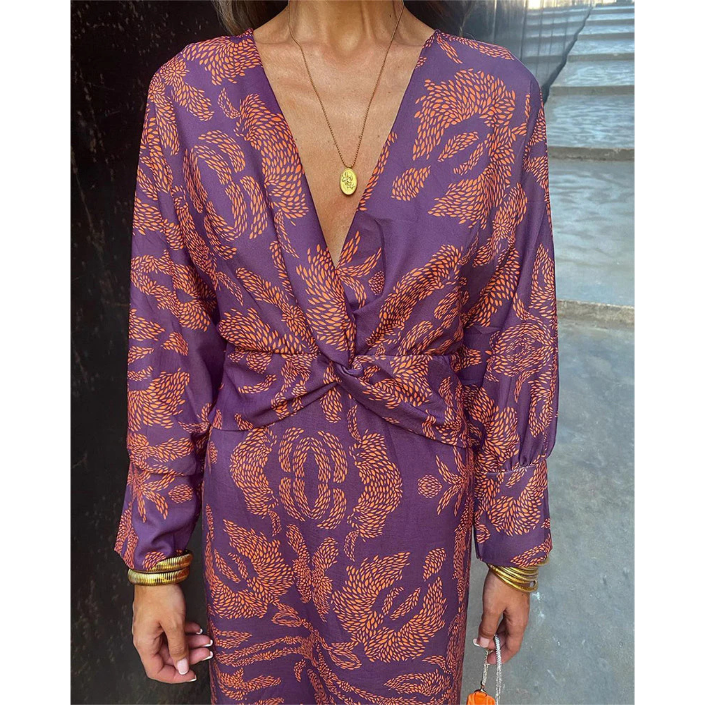 Élise Suknelė – Boho Stiliaus Elegancija su Išryškintu Siluetu