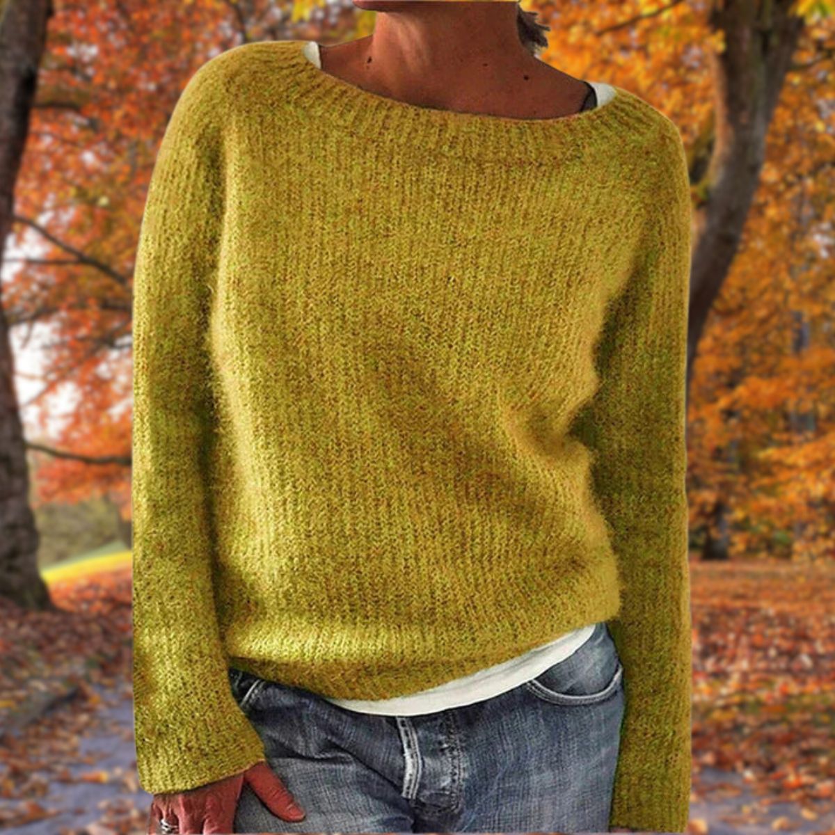 Emily | Klasikinis Elegantiškas Megztinis" can be rewritten as "Emily | Classic Elegant Sweater.