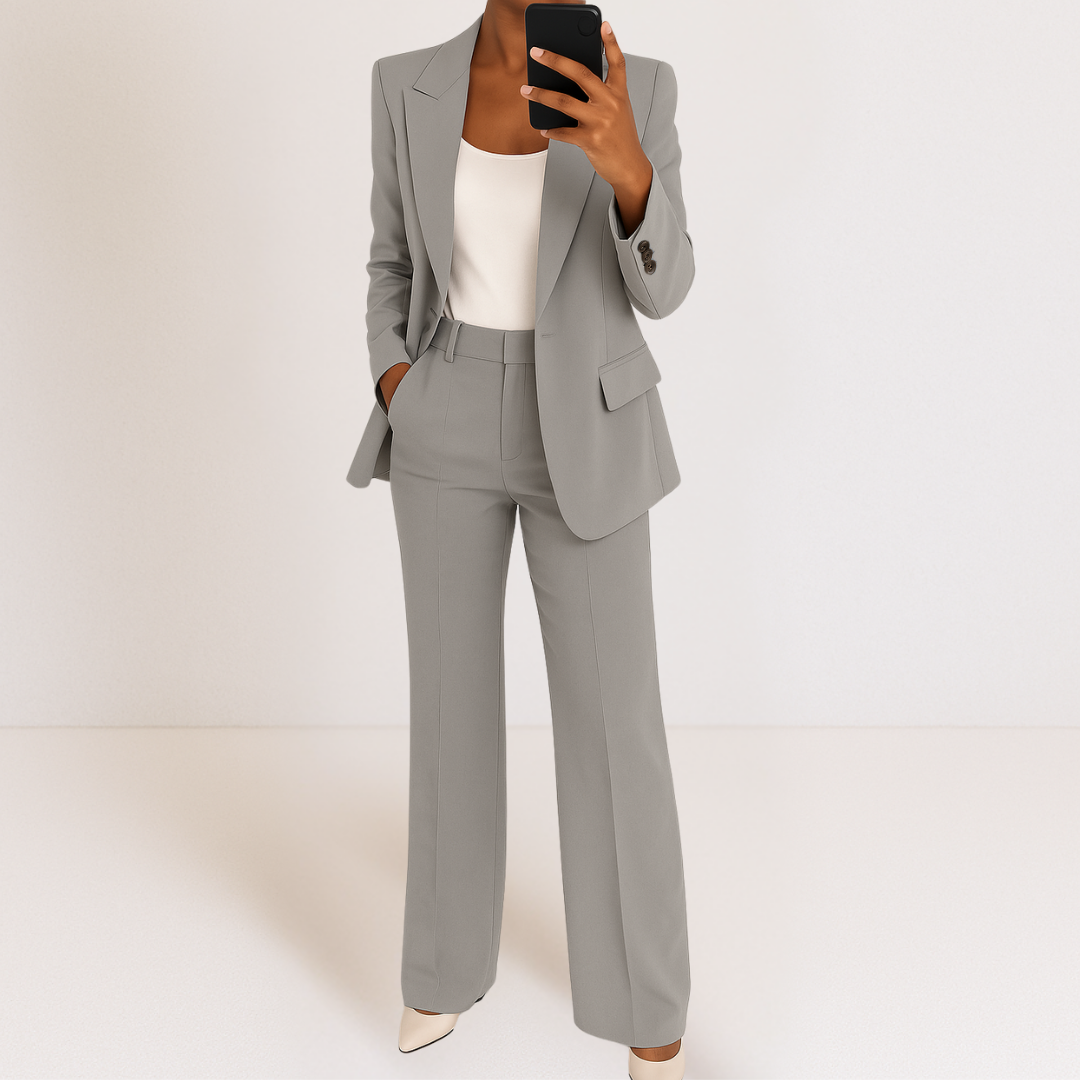 Melanie - Stylish Outfit
