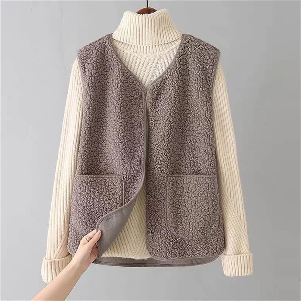 Beatrice | Classic Universal Cardigan