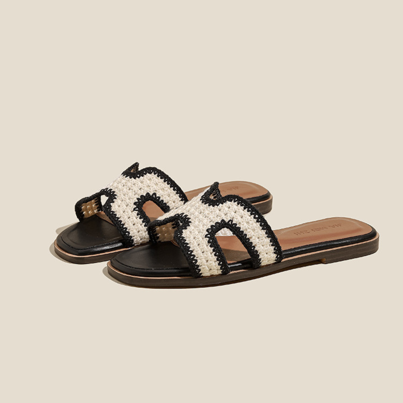 ÉLISE RAPHIA | STYLISH SANDALS