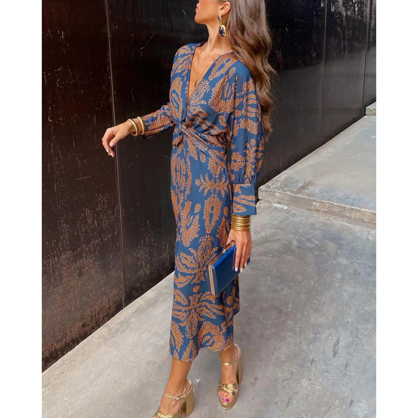 Élise Suknelė – Boho Stiliaus Elegancija su Išryškintu Siluetu