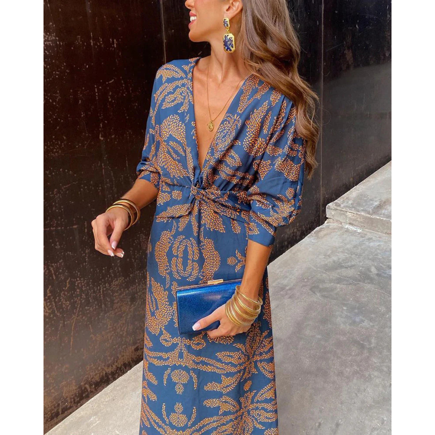 Élise Suknelė – Boho Stiliaus Elegancija su Išryškintu Siluetu