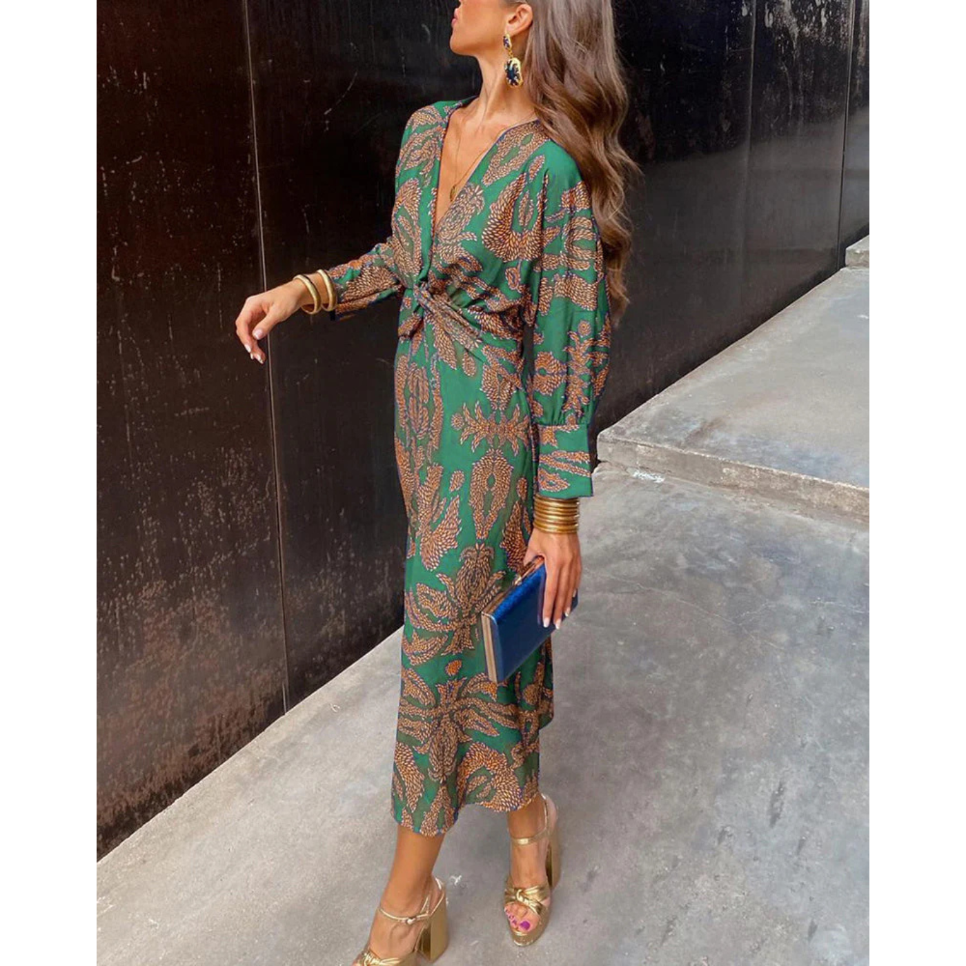 Élise Suknelė – Boho Stiliaus Elegancija su Išryškintu Siluetu
