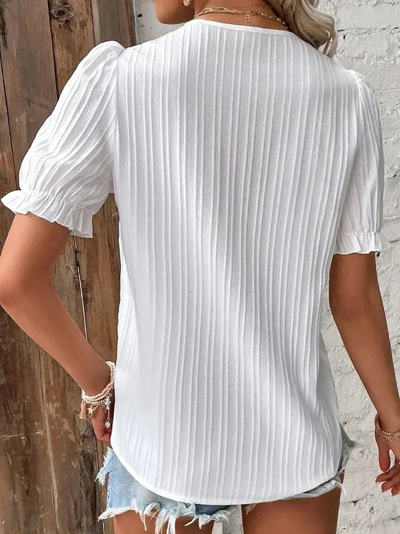Bea | Charmanti Blouse with Elegant Accents