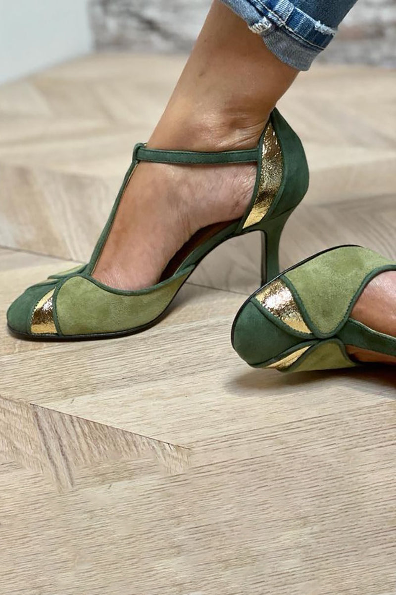 Alona™ | Elegantiškas dekoltė patchwork su T-formos dirželiu ir uždara nosimi, puikiai tinkantis rafinuotam stiliui
