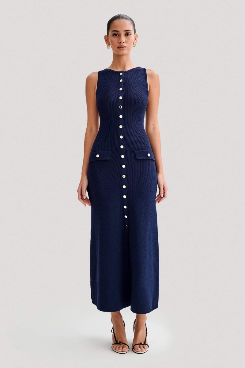 Sofia Be Rankovių Megztas Maxi Suknelė" could be rewritten as "Sofia Sleeveless Knit Maxi Dress.