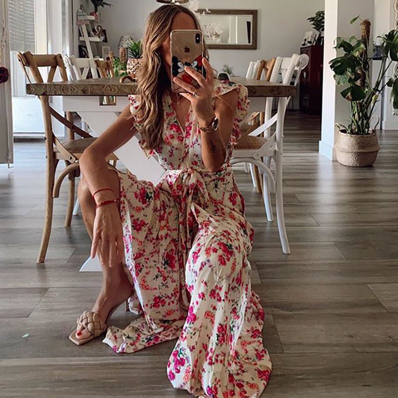 Renata – Ilga Gėlių Suknelė" could be rewritten as "Renata – Long Floral Dress.