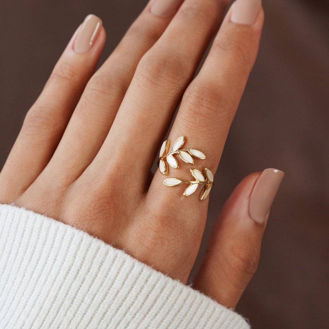 Amélie – Goldblatt Ring